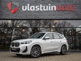 BMW X1 sDrive18i M-Sport , Achteruitrijcamera, Draadloze lader, Sfeerverlichting,