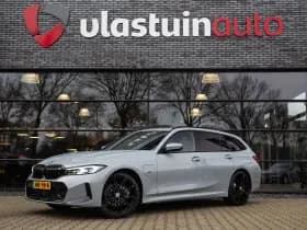 BMW 3 Serie Touring 330e xDrive M-Sport , Panoramadak, Keyless entry, Head-up display,
