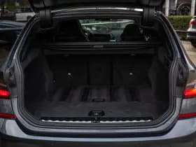 BMW 3 Serie Touring 330i High Executive Edition , M-Sport Pro, M Supersportstoelen, Panoramadak, BMW Individual velgen, Harman&Kardon, 360-camera, thumbnail 42