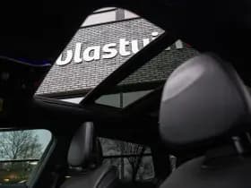 Mercedes-Benz C-Klasse Estate 200 Launch Edition AMG Line , Panoramadak, Sfeerverlichting, Burmester, 3D-camera, thumbnail 4