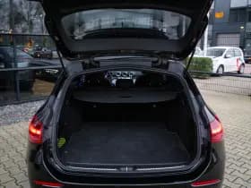 Mercedes-Benz C-Klasse Estate 200 Launch Edition AMG Line , Panoramadak, Sfeerverlichting, Burmester, 3D-camera, thumbnail 33