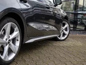 Audi A3 Sportback 35 TFSI S edition , Panoramadak, Sonos audio, Adap. cruise, Sfeerverlichting thumbnail 8