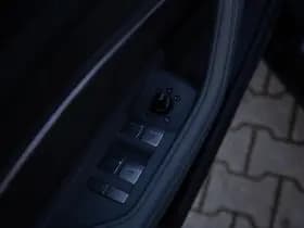 Audi E-tron S quattro 95 kWh , Trekhaak, Panoramadak, Adaptive cruise, 360-graden camera, thumbnail 34