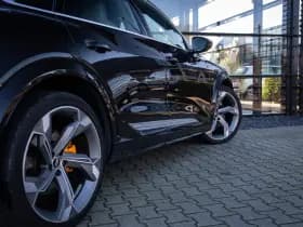 Audi E-tron S quattro 95 kWh , Trekhaak, Panoramadak, Adaptive cruise, 360-graden camera, thumbnail 9