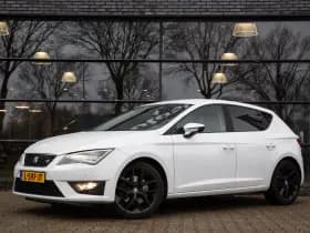 SEAT Leon 1.8 TSI FR Business , Stoelverwarming, SEAT Sound, Alcantara thumbnail 6