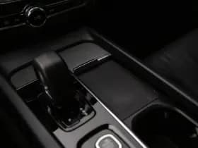 Volvo XC60 2.0 T6 Plug-in hybrid AWD Plus Dark , Panoramadak, Memory, Leer thumbnail 22