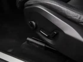 Volvo XC60 2.0 T6 Plug-in hybrid AWD Plus Dark , Panoramadak, Memory, Leer thumbnail 23