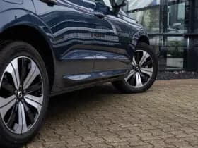 Volvo XC60 2.0 T6 Plug-in hybrid AWD Plus Dark , Panoramadak, Memory, Leer thumbnail 8