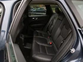 Volvo XC60 2.0 T6 Plug-in hybrid AWD Plus Dark , Panoramadak, Memory, Leer thumbnail 10