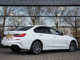 BMW 3-serie 320e Business Edition Plus , Panoramadak, Leer, Carplay, thumbnail 2