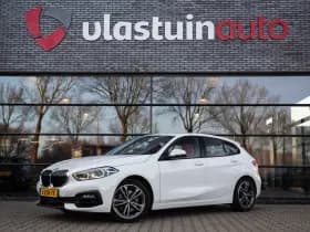 BMW 1-serie 118i Executive Edition , Achteruitrijcamera, Leer