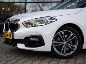 BMW 1-serie 118i Executive Edition , Achteruitrijcamera, Leer thumbnail 8