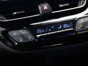 Toyota C-HR 1.8 Hybrid Dynamic , Achteruitrijcamera, Keyless thumbnail 16