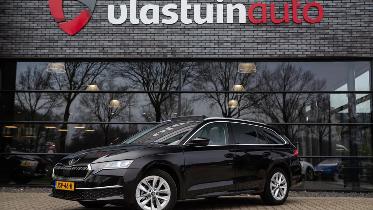 Škoda Octavia Combi 1.5 TSI MHEV Business Edition , Panoramadak, Carplay, Stoel/stuurverwarming, — foto 1