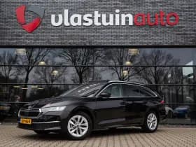 Škoda Octavia Combi 1.5 TSI MHEV Business Edition , Panoramadak, Carplay, Stoel/stuurverwarming,