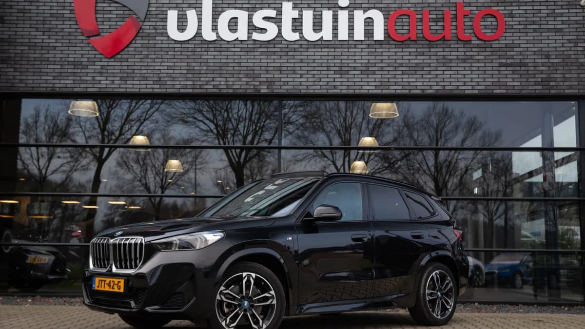 BMW X1 xDrive25e , M-sport, Panoramadak, Head-up display, — foto 1