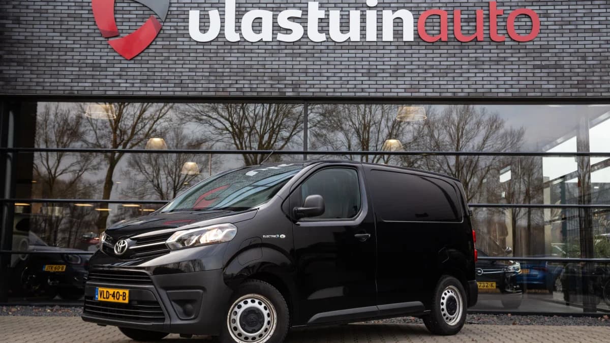 Toyota PROACE Electric Compact Standard Range Navigator , Carplay/Android auto, — foto 1