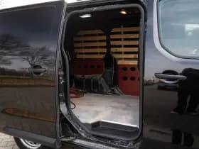 Toyota PROACE Electric Compact Standard Range Navigator , Carplay/Android auto, thumbnail 10