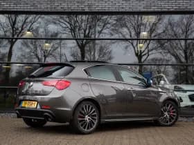 Alfa Romeo Giulietta 1.7 TBi Quadrifoglio Verde , Panoramadak, Cruise control, Goed onderhouden! thumbnail 2