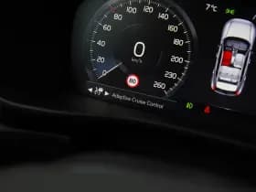 Volvo XC40 1.5 T2 R-Design , Panoramadak, Adap. cruise, Stoel/stuurverwarming, thumbnail 13