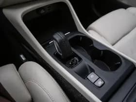 Volvo XC40 1.5 T2 R-Design , Panoramadak, Adap. cruise, Stoel/stuurverwarming, thumbnail 6