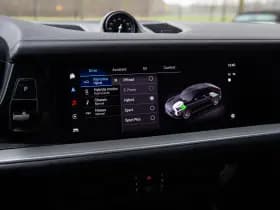 Porsche Cayenne Coupé 3.0 E-Hybrid , Panoramadak, Bijrijdersdisplay, Trekhaak, Sport Design, Origineel NL thumbnail 17