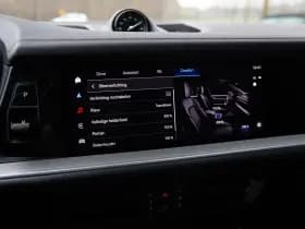 Porsche Cayenne Coupé 3.0 E-Hybrid , Panoramadak, Bijrijdersdisplay, Trekhaak, Sport Design, Origineel NL thumbnail 20