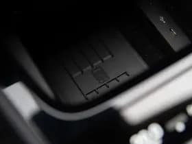 Porsche Cayenne Coupé 3.0 E-Hybrid , Panoramadak, Bijrijdersdisplay, Trekhaak, Sport Design, Origineel NL thumbnail 27