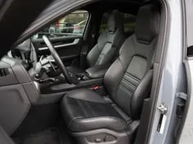 Porsche Cayenne Coupé 3.0 E-Hybrid , Panoramadak, Bijrijdersdisplay, Trekhaak, Sport Design, Origineel NL thumbnail 4