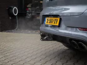 Porsche Cayenne Coupé 3.0 E-Hybrid , Panoramadak, Bijrijdersdisplay, Trekhaak, Sport Design, Origineel NL thumbnail 31