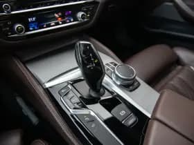 BMW 5 Serie M550i xDrive M-Sport , 4-wielsturing, Panoramadak, Harman/Kardon, Adap. cruise, thumbnail 14