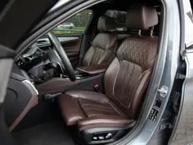 BMW 5 Serie M550i xDrive M-Sport , 4-wielsturing, Panoramadak, Harman/Kardon, Adap. cruise, thumbnail 4