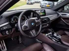 BMW 5 Serie M550i xDrive M-Sport , 4-wielsturing, Panoramadak, Harman/Kardon, Adap. cruise, thumbnail 5