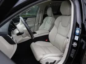 Volvo V60 2.0 T6 Plug-in hybrid AWD Plus Bright , Panoramadak, Adap. cruise, Stoel/stuurverwarming, thumbnail 4