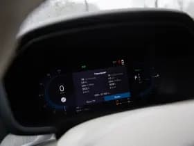 Volvo V60 2.0 T6 Plug-in hybrid AWD Plus Bright , Panoramadak, Adap. cruise, Stoel/stuurverwarming, thumbnail 6