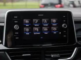 Volkswagen T-Roc 1.5 TSI R-Line , Adaptive cruise, Trekhaak, Apple Carplay thumbnail 12