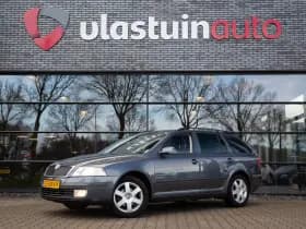 Škoda Octavia Combi 1.6 FSI Elegance Attractive Business , Cruise control, Navigatie, Schuif/Kanteldak
