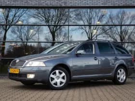 Škoda Octavia Combi 1.6 FSI Elegance Attractive Business , Cruise control, Navigatie, Schuif/Kanteldak thumbnail 6