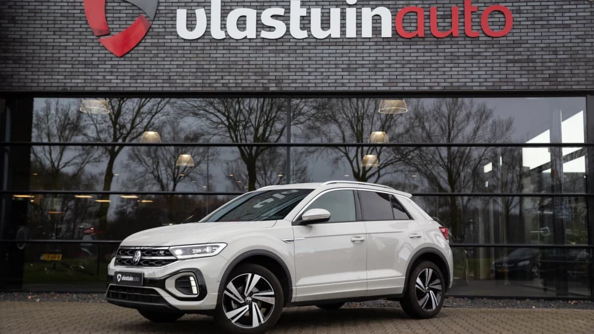 Volkswagen T-Roc 1.5 TSI R-Line Edition , Ascot Grijs, Adap. cruise, Stoel/stuurverwarming, — foto 1