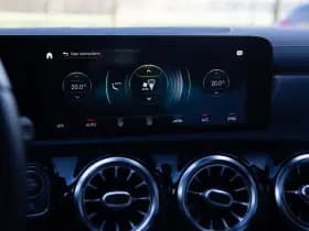 Mercedes-Benz CLA-Klasse 200 Premium Plus AMG , Panoramadak, Burmester, Head-up display, Vol! thumbnail 22