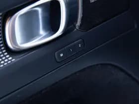 Volvo XC40 2.0 T4 AWD Inscription , Panoramadak, Trekhaak, Harman/Kardon, thumbnail 22