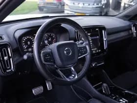 Volvo XC40 2.0 T4 AWD Inscription , Panoramadak, Trekhaak, Harman/Kardon, thumbnail 5