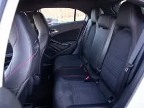 Mercedes-Benz A-Klasse 180 Business Solution AMG Upgrade Edition , Stoelverwarming, Camera, Led, NAP thumbnail 10