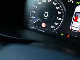 Volvo XC40 2.0 T4 R-Design , Panoramadak, Adap. cruise, Harman/Kardon, thumbnail 13