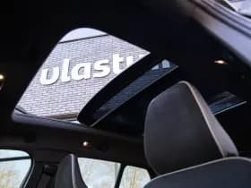 Volvo XC40 2.0 T4 R-Design , Panoramadak, Adap. cruise, Harman/Kardon, thumbnail 3