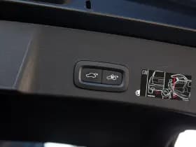 Volvo XC40 2.0 T4 R-Design , Panoramadak, Adap. cruise, Harman/Kardon, thumbnail 27