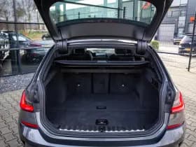 BMW 3 Serie Touring 330i High Executive M-Sport , Panoramadak, Adap. cruise, thumbnail 28