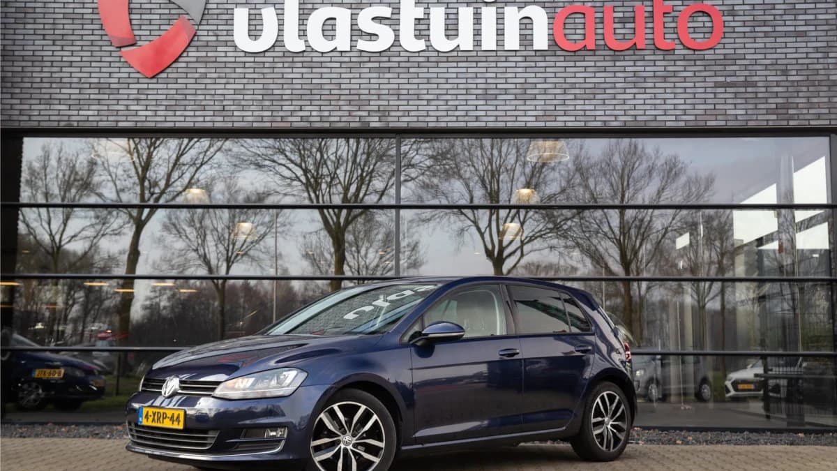 Volkswagen Golf 1.2 TSI Highline , Stoelverwarming, Achteruitrijcamera, Navigatie, — foto 1