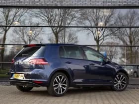 Volkswagen Golf 1.2 TSI Highline , Stoelverwarming, Achteruitrijcamera, Navigatie, thumbnail 2