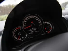 Volkswagen Up! 1.0 thumbnail 5